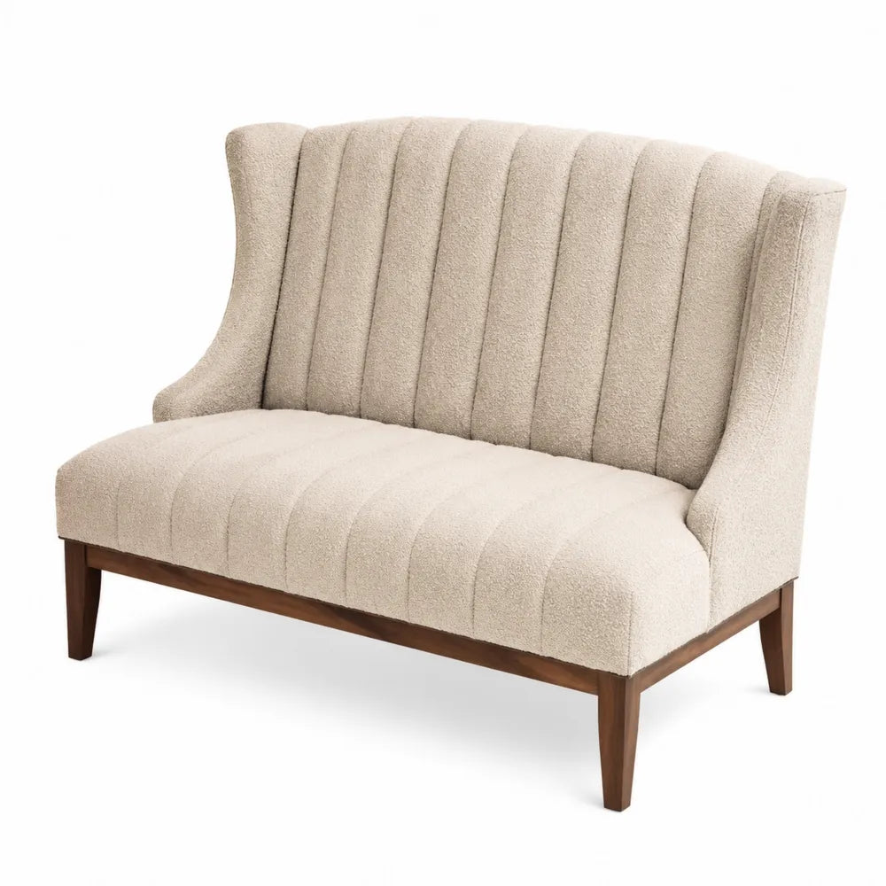 Divano a due posti con schienale a canali in tessuto poliestere beige chiaro gambe in legno massello 160 x 78 x 82 cm
