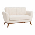 Divano due posti imbottito in tessuto bouclé crema con struttura in legno e gambe in legno naturale stile moderno